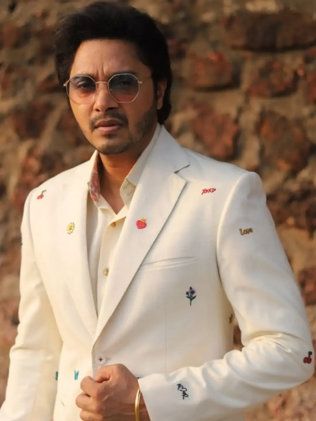 Actor Shreyas Talpade seeks blessings at Omkareshwar Jyotirlinga in MP