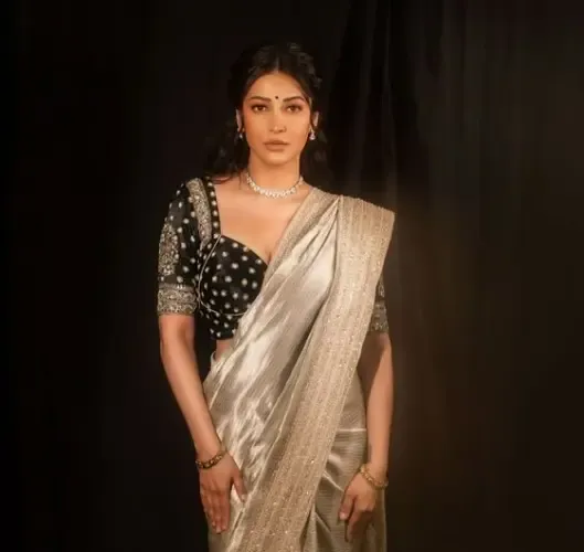 Has Shruti Haasan Finally Taken a Break for a Vacation?