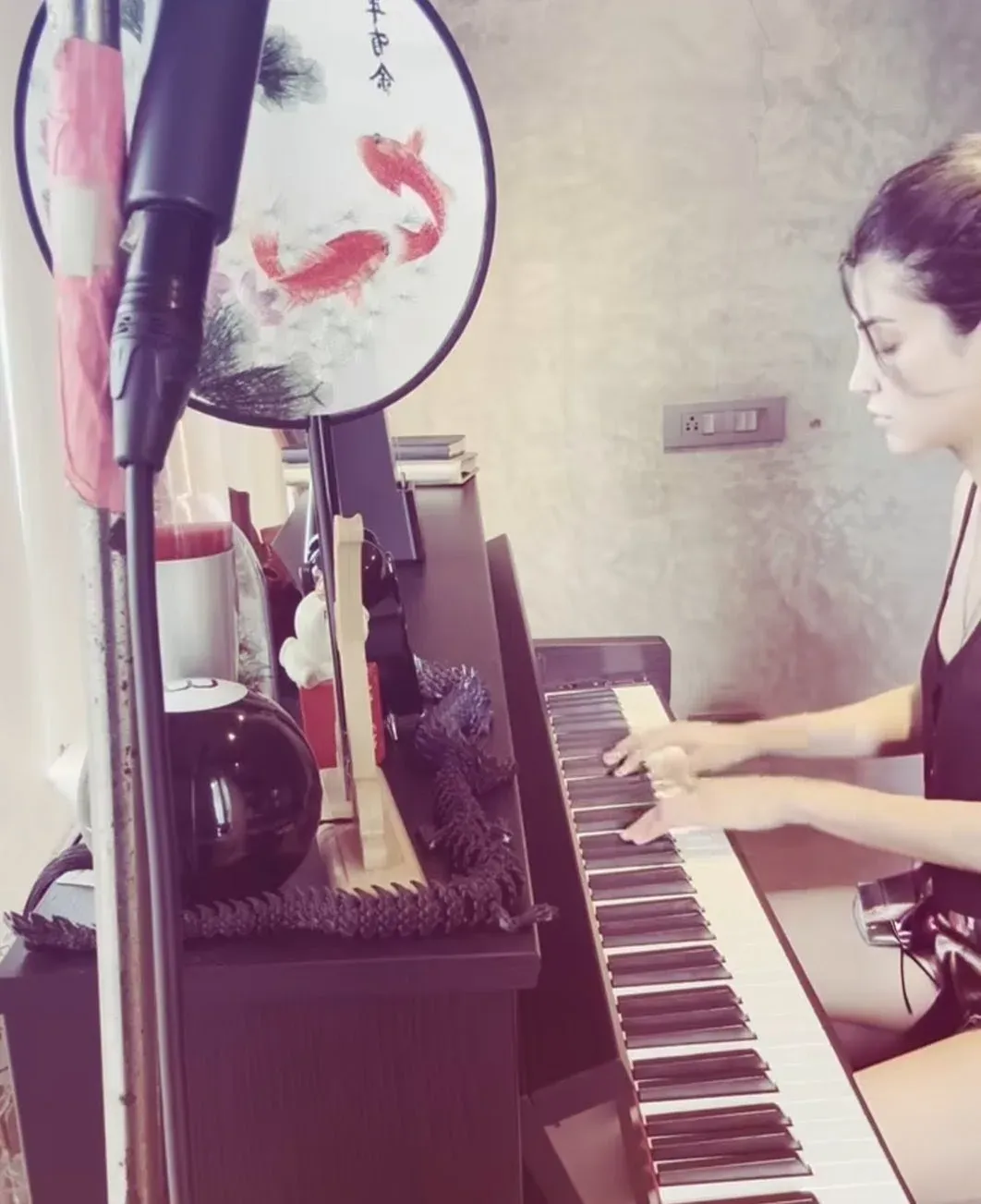 Shruti Haasan on Mumbai monsoons, ghee tea and the artist's free life