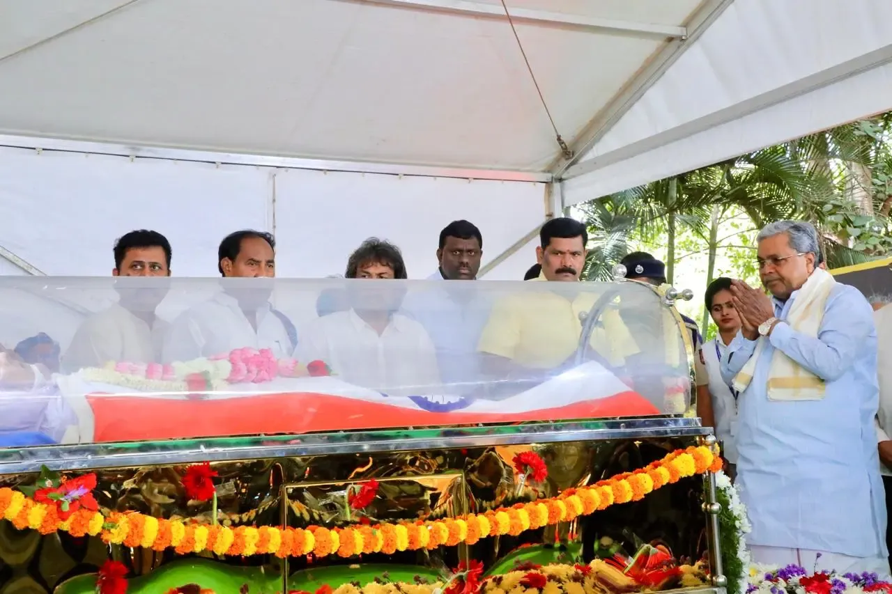 Will Siddaramaiah Build a Memorial for S.L. Bhyrappa?