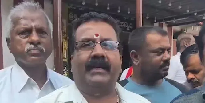 डी.के. शिवकुमार को CM बनाने की कामना: मैसूर में नारियल फोड़कर पूजा, सिद्धारमैया के इस्तीफे की अटकल तेज