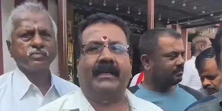 सिद्धारमैया के इस्तीफे की अटकल के बीच डी.के. शिवकुमार को मुख्यमंत्री बनाने की कामना, समर्थक ने फोड़ा नारियल