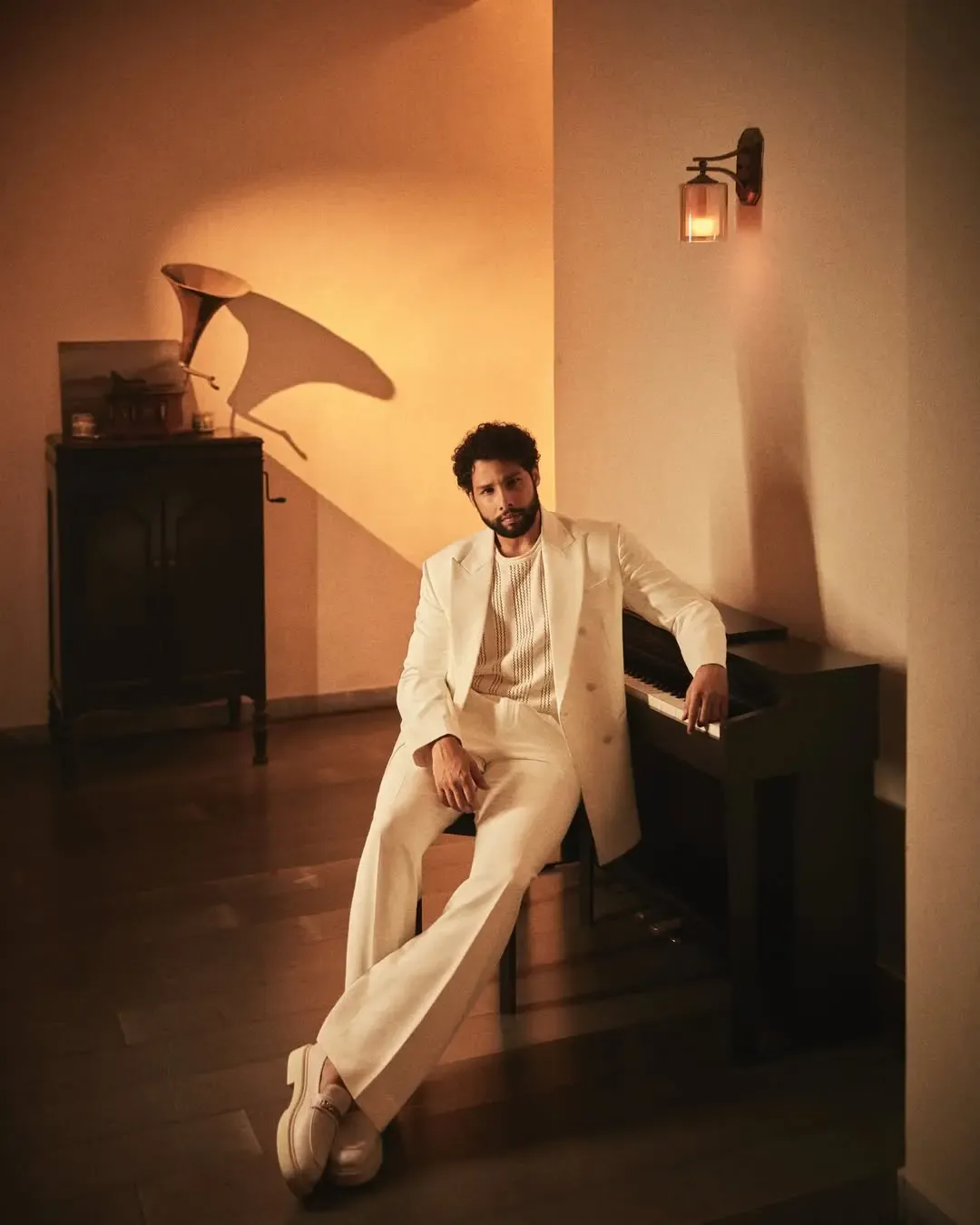 What Memories Does Siddhant Chaturvedi Have About '90s Party Songs?