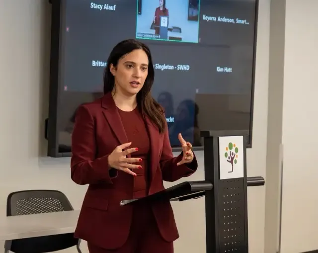 अमेरिकी सांसद यासमिन अंसारी ने ईरानी यूनिवर्सिटी पर हमले की निंदा की, सिलिकॉन वैली में काम कर रहे इंजीनियरों का जिक्र