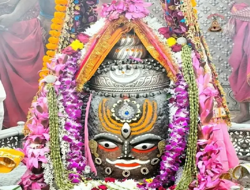 क्या 2025 में धार्मिक स्थलों पर आस्था का सैलाब उमड़ा?