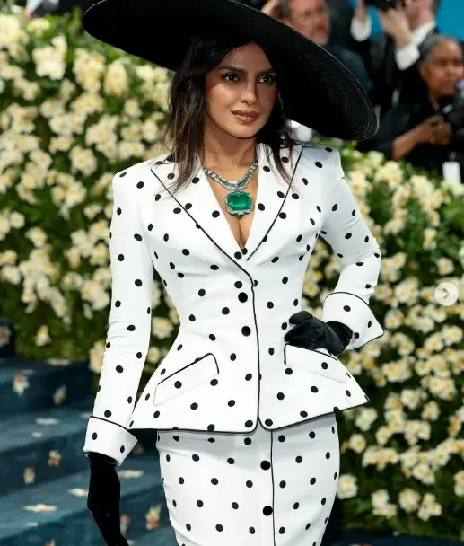 क्या 2025 के मेट गाला में भारतीय सितारों ने फैशन की भाषा बदली?