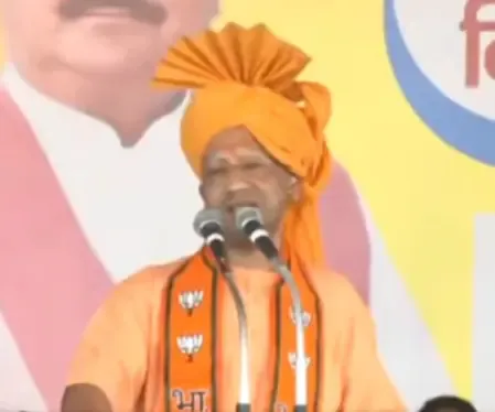 सिंहावलोकन 2025: योगी सरकार में श्रम सुधारों ने पकड़ी रफ्तार, श्रमिकों को सामाजिक सुरक्षा का मिला मजबूत कवच