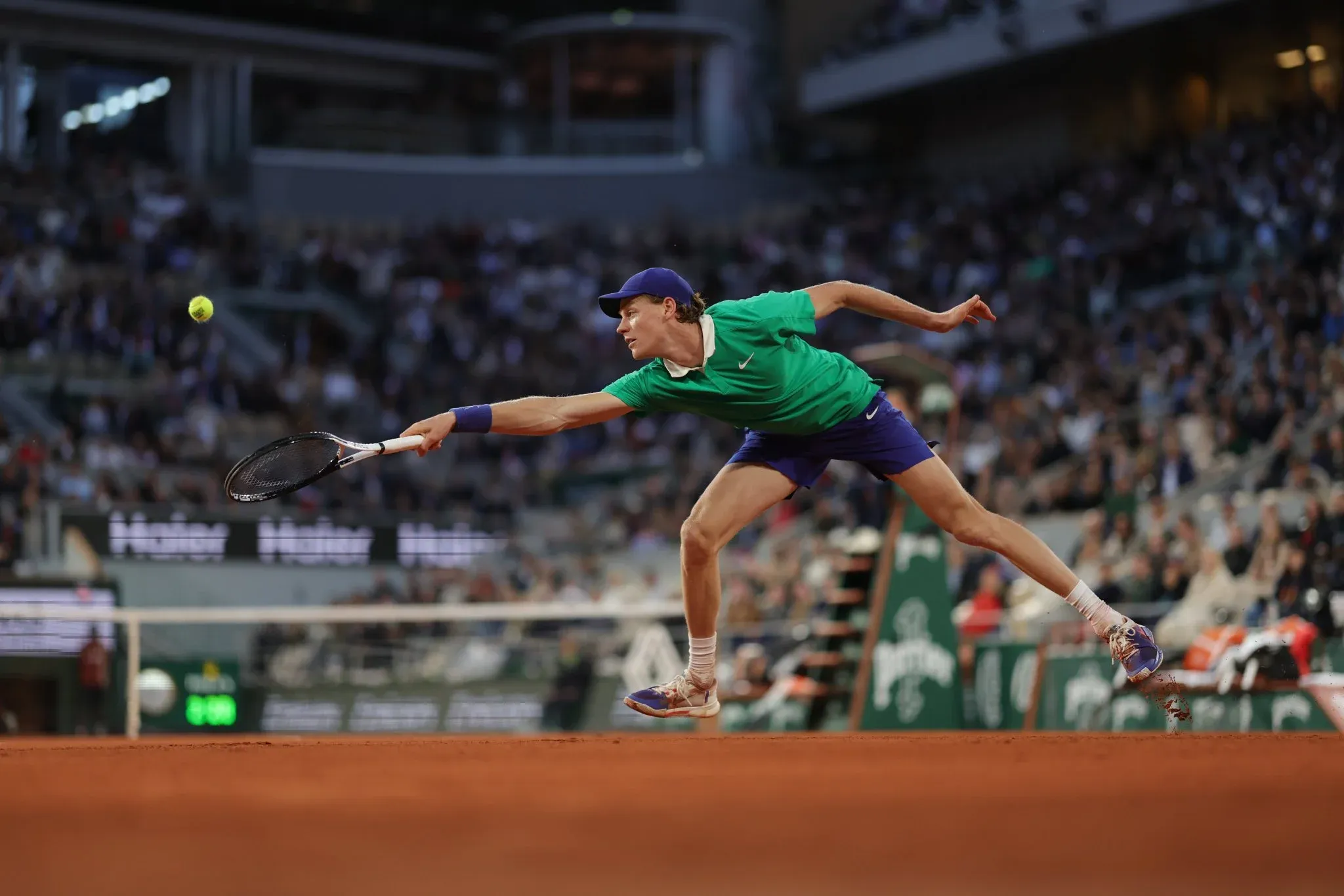 Can Sinner Overcome Djokovic to Face Alcaraz in French Open Final?