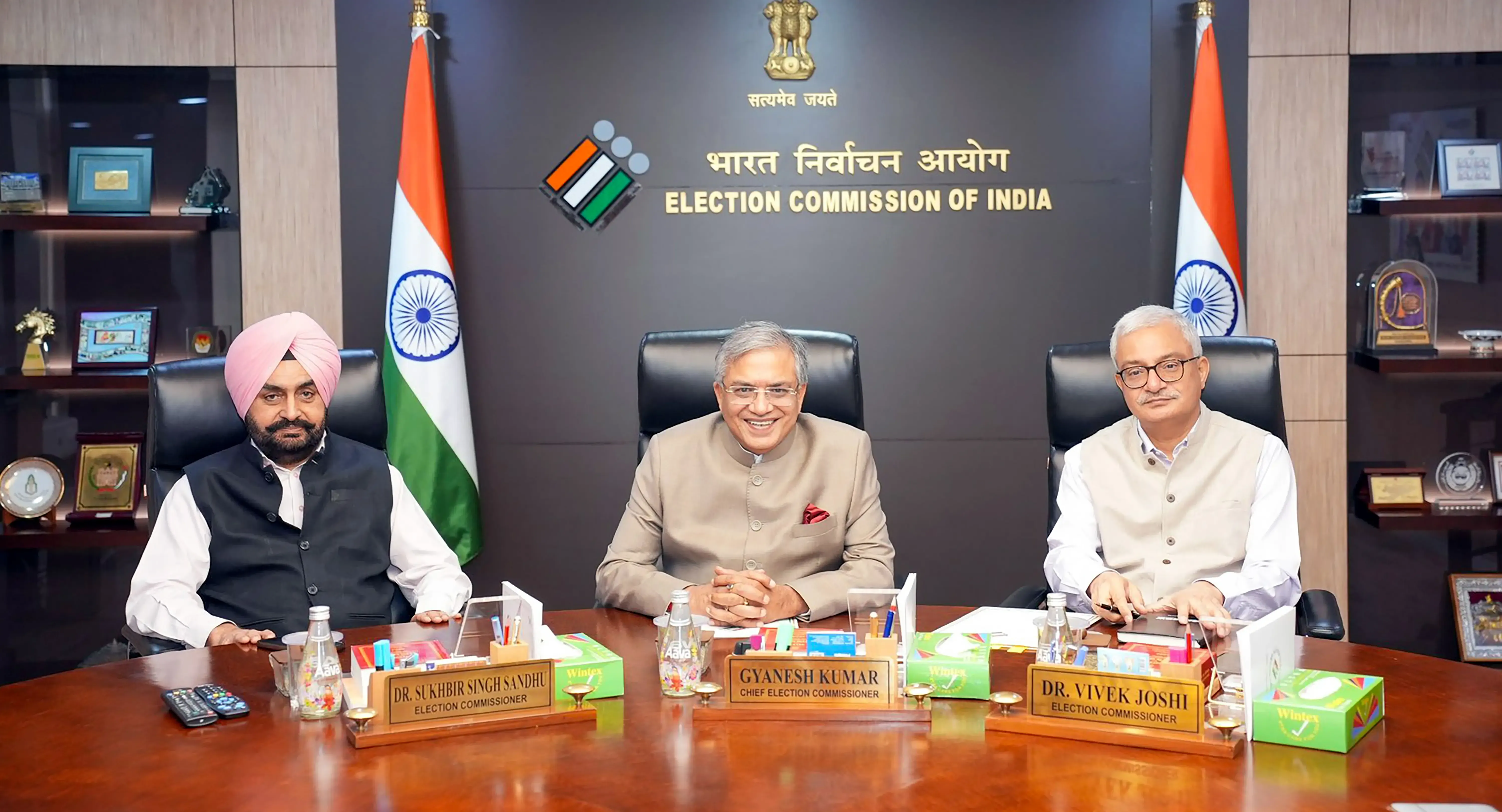 How is the ECI Strengthening Supervision for SIR in Bengal?