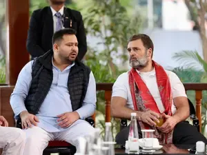 क्या राहुल गांधी-तेजस्वी यादव की 'वोट अधिकार यात्रा' स्थगित हो गई?