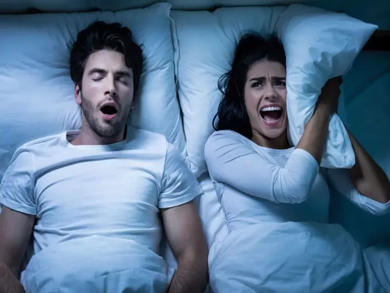 क्या खर्राटे सिर्फ आवाज हैं या श्वसन मार्ग की रुकावट का संकेत?