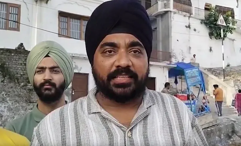 पांवटा साहिब यमुना घाट की दुर्दशा पर श्रद्धालु नाराज़, नमामि गंगे की धीमी रफ्तार पर उठे सवाल