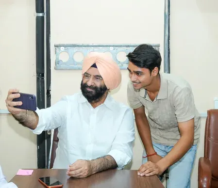 'केजरीवाल मानसिक रूप से बीमार', दिल्ली सरकार के मंत्री सिरसा का जोरदार तंज