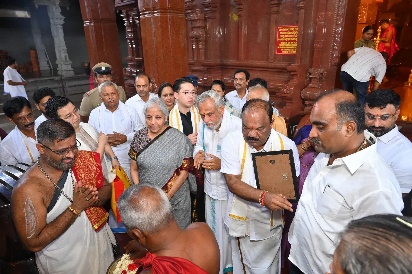 Sitharaman Offers Prayers at Udupi's Sri Hosa Marigudi Temple