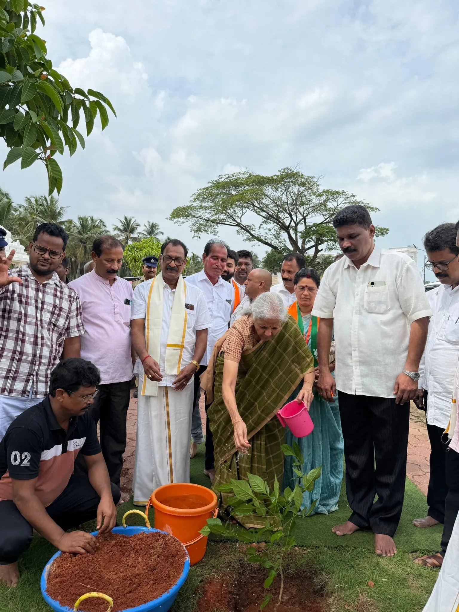 Sitharaman Plants Sapling at Uchhila Temple Under Ek Ped Maa Ke Naam