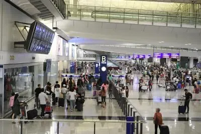 Who Were the Six Arrested in the 51 Million Yen Robbery in Hong Kong?
