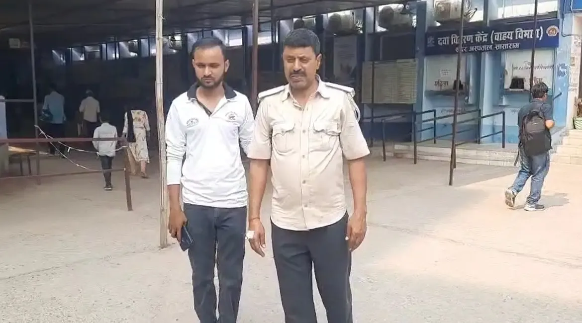 Six Officers, Including a Female Constable, Injured in Bihar Mob Assault During Raid