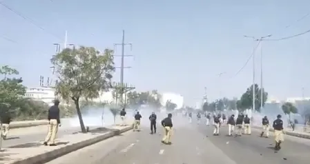Violent Protests in Karachi Leave Six Dead Following Khamenei's Assassination