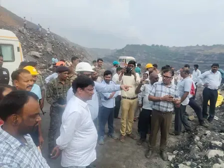 What Happened to the Six Labourers Missing After a Van Plunged 300 Feet in a Dhanbad Coal Mine?
