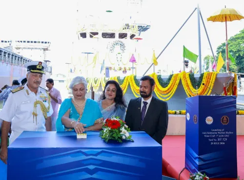 वाइस एडमिरल अतुल आनंद ने ASW SWC लॉन्च समारोह की शोभा बढ़ाई