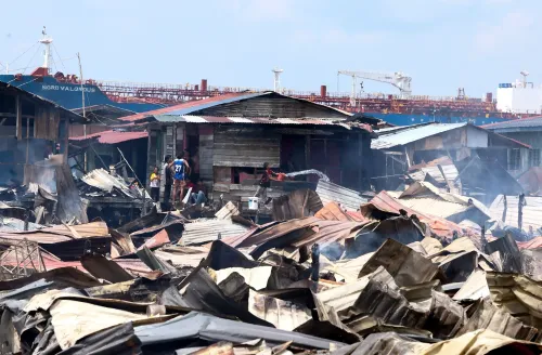 Sabah: Fire in Coastal Settlement