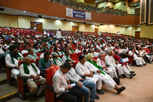 नई दिल्ली में SKM का अखिल भारतीय किसान अधिवेशन