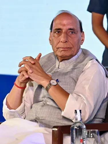 रक्षा आत्मनिर्भरता पर राजनाथ सिंह: 12 वर्षों में भारत उपभोक्ता से उत्पादक बना