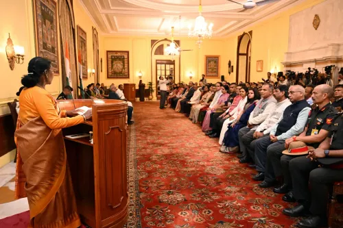 राष्ट्रपति मुर्मू का राष्ट्रपति भवन में ऐतिहासिक संबोधन