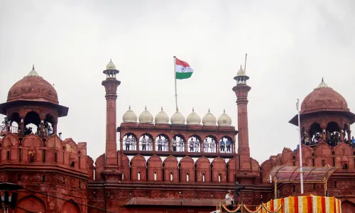 क्या 15 अगस्त को लालकिले पर ध्वजारोहण में यूपी की 14 लखपति दीदियां विशिष्ट अतिथि बनेंगी?