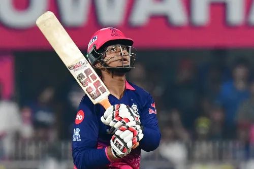 15 साल की उम्र में वैभव सूर्यवंशी ने 15 गेंदों में बनाया आईपीएल का रिकॉर्ड फिफ्टी