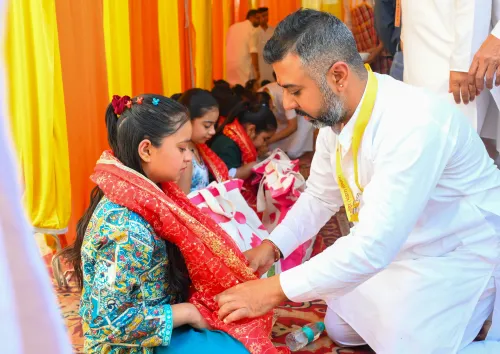 New Delhi: Kanjak Pujan Celebration at Jhandewalan Temple During Vasantik Navratri