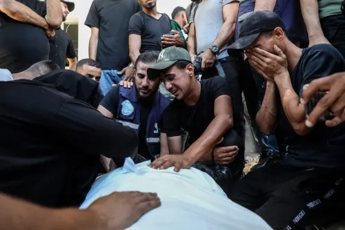 Gaza: Israeli Bombing-Policemen-Mourning