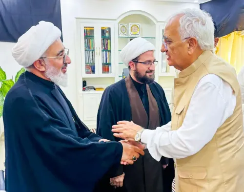 नई दिल्ली: खामेनेई की हत्या के बाद कांग्रेस नेताओं ने ईरान दूतावास का दौरा किया