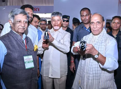 AMCA उद्घाटन: राजनाथ सिंह और नायडू ने परखा हथियार