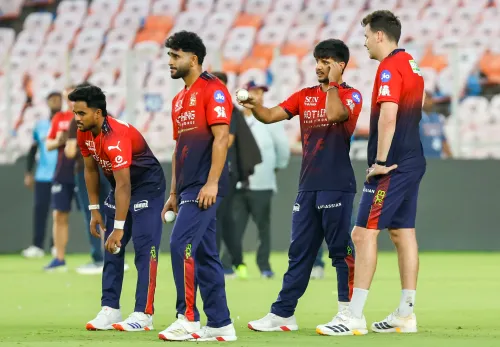 Ahmedabad: Gujarat Titans, Royal Challengers Bengaluru Practice