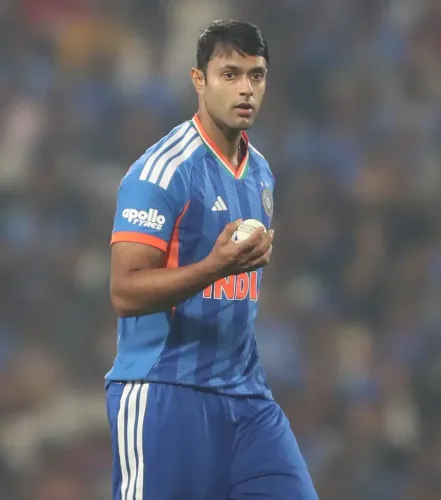 How did Abhishek, Rinku, and Varun lead India to a 48-run victory over New Zealand?