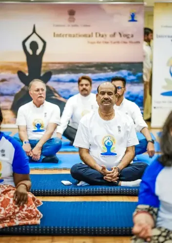 योग आत्मा की शुद्धि, चित्त की स्थिरता और जीवन के हर पहलू में संतुलन स्थापित करने की चिर पुरातन भारतीय परंपरा : ओम बिरला