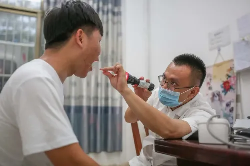 2025 में चीन के प्राथमिक स्वास्थ्य देखभाल संस्थानों में बाह्य रोगियों की संख्या 5 अरब 56 करोड़ तक बढ़ी