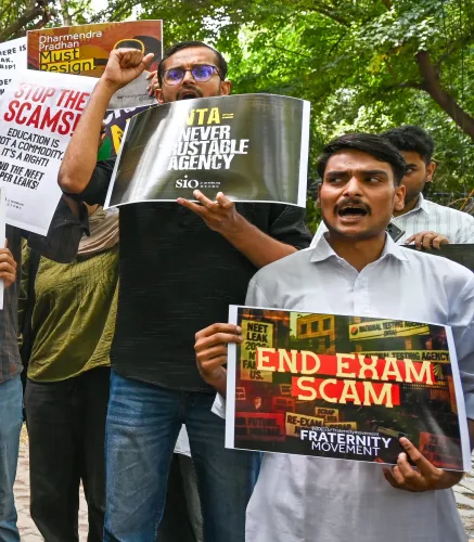 New Delhi: Students Protest Over NEET-UG 2026 Cancellation