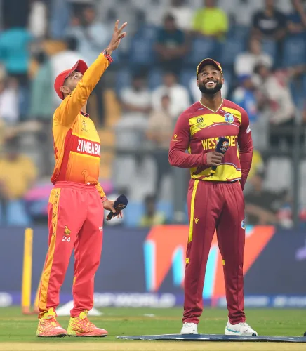 मुंबई: ICC पुरुष T20 विश्व कप 2026- जिम्बाब्वे और वेस्ट इंडीज के बीच मुकाबला