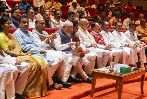 मंगल मिलन: PM मोदी व BJP अध्यक्ष नितिन नबिन संसद भवन में