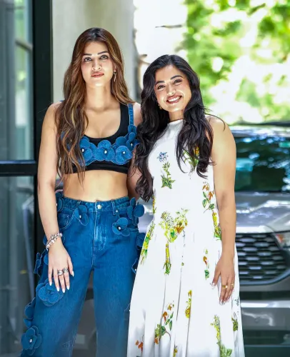Mumbai: Shahid Kapoor, Kriti Sanon and Rashmika Mandanna spotted in Bandra