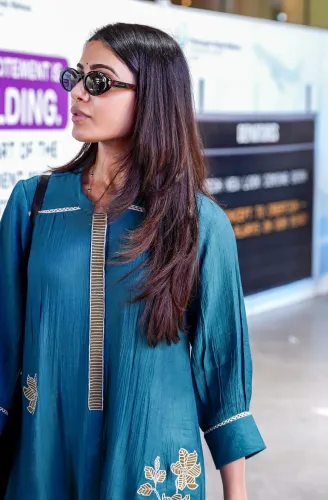 मुंबई: सामंथा रुथ प्रभु एयरपोर्ट पर देखी गईं