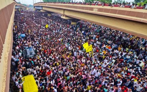 Indore: Tribal community holds grand rally on World Tribal Day