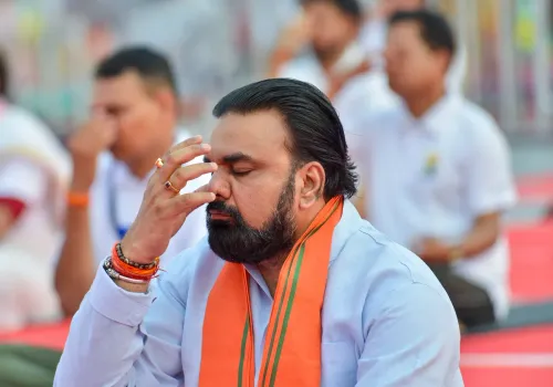 सम्राट चौधरी का योग सत्र — अंतरराष्ट्रीय योग दिवस 2026