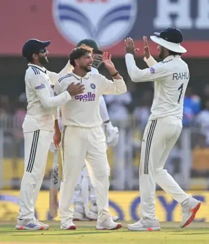 How Did Kuldeep Yadav Shine in India's Match Against South Africa?