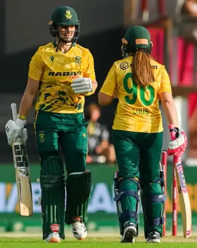 South Africa Women Dominate India in 2nd WT20I: Wolvaardt and Luus Shine