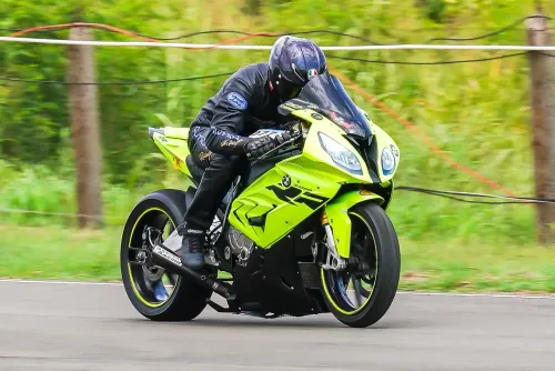 How Did Muddappa Achieve a Triple Crown at the 2W National Drag Racing?
