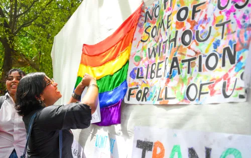 New Delhi: Protest from the transgender community at Jantar Mantar