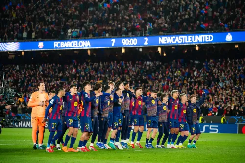 बार्सिलोना: UEFA चैंपियंस लीग - बार्सिलोना और न्यूकैसल यूनाइटेड का मैच